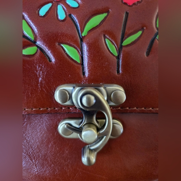 Patricia Nash Hand Painted Leather Butterfly Aida Crossbody/Shoulder Bag - Picture 9 of 13